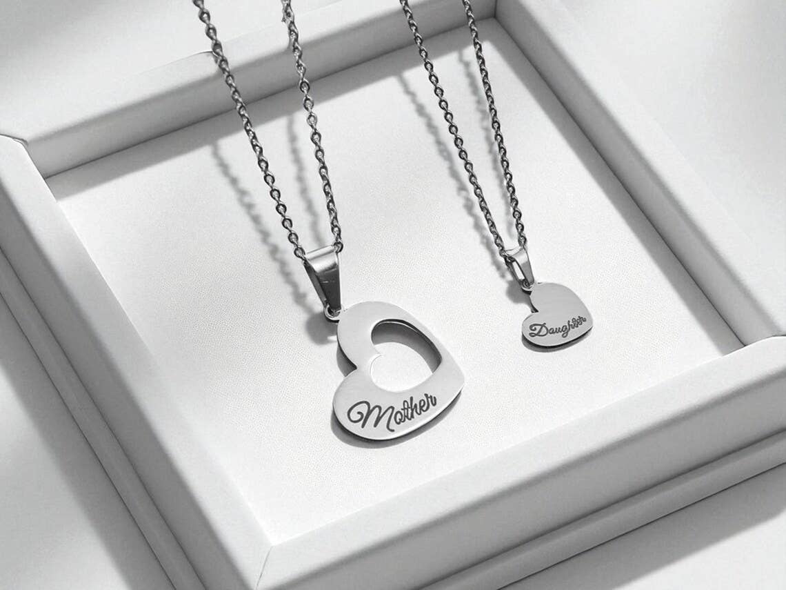 Mother Daughter Heart Necklace Set Matching Jewelry Pendant