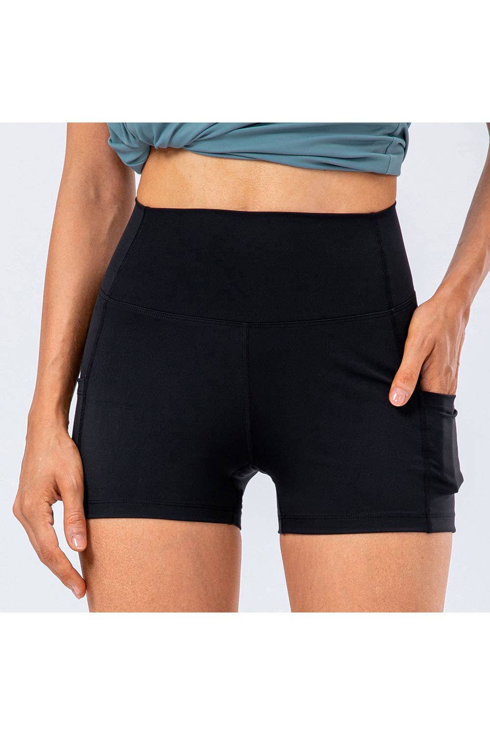 Solid color basic activewear sports yoga shorts with pockets