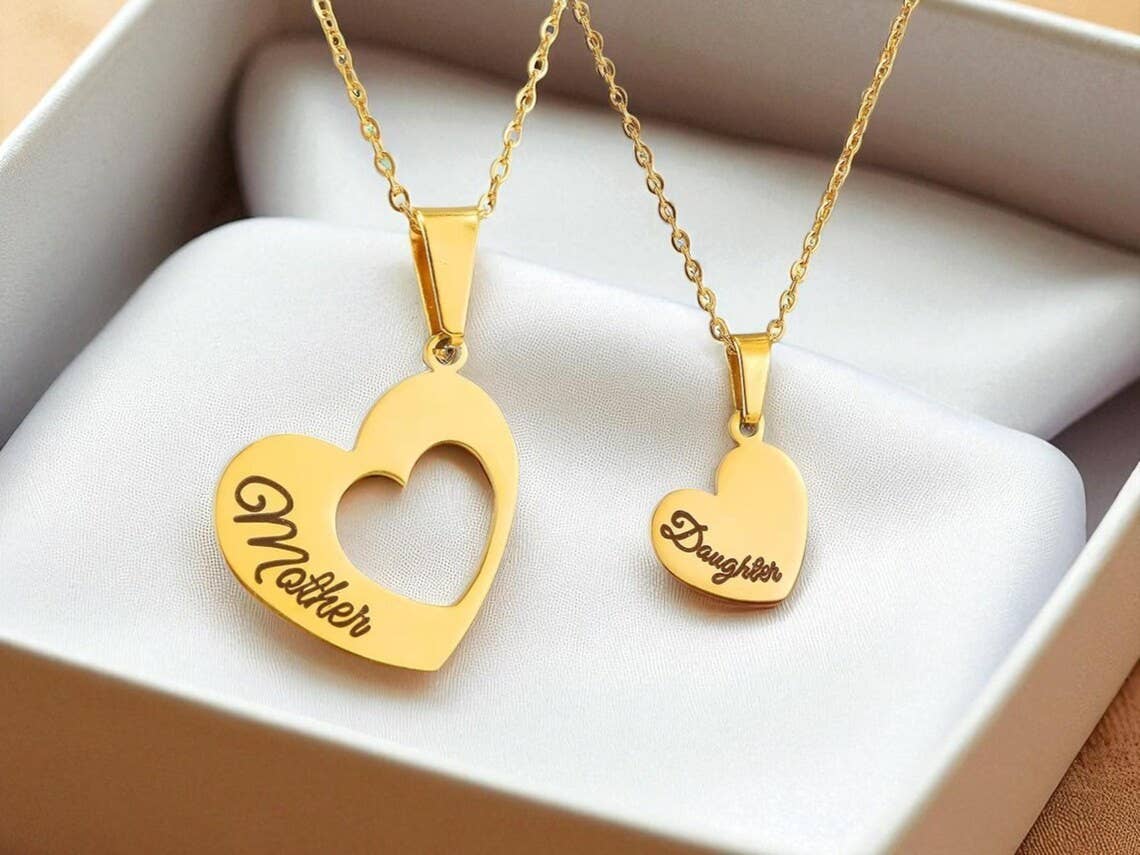 Mother Daughter Heart Necklace Set Matching Jewelry Pendant