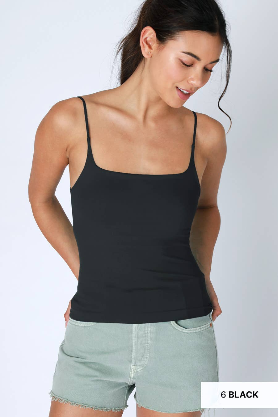 Nikibiki Clean Line Square Cami