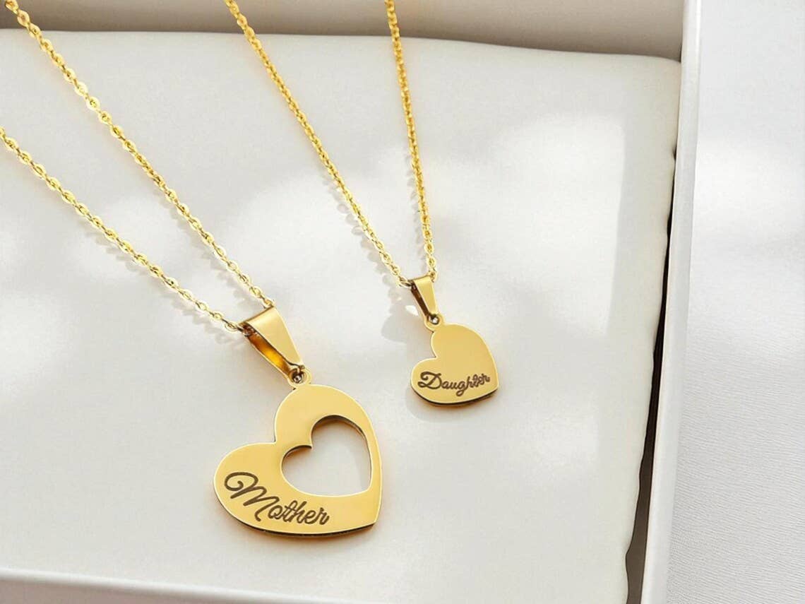Mother Daughter Heart Necklace Set Matching Jewelry Pendant