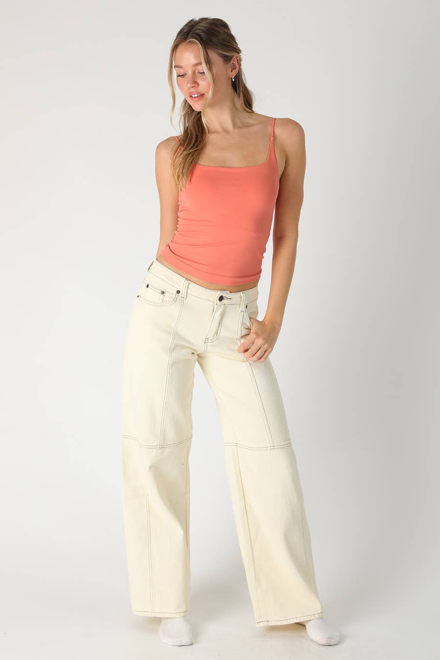Nikibiki Clean Line Square Cami