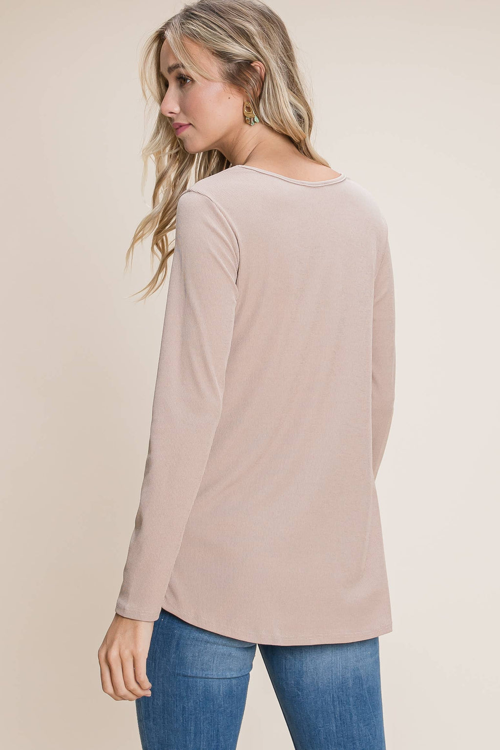 Ribbed Keyhole Top